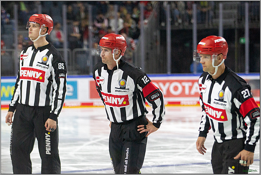 PENNY DEL;  Koelner Haie - Schwenninger Wild Wings; Koeln, 08.10.2021